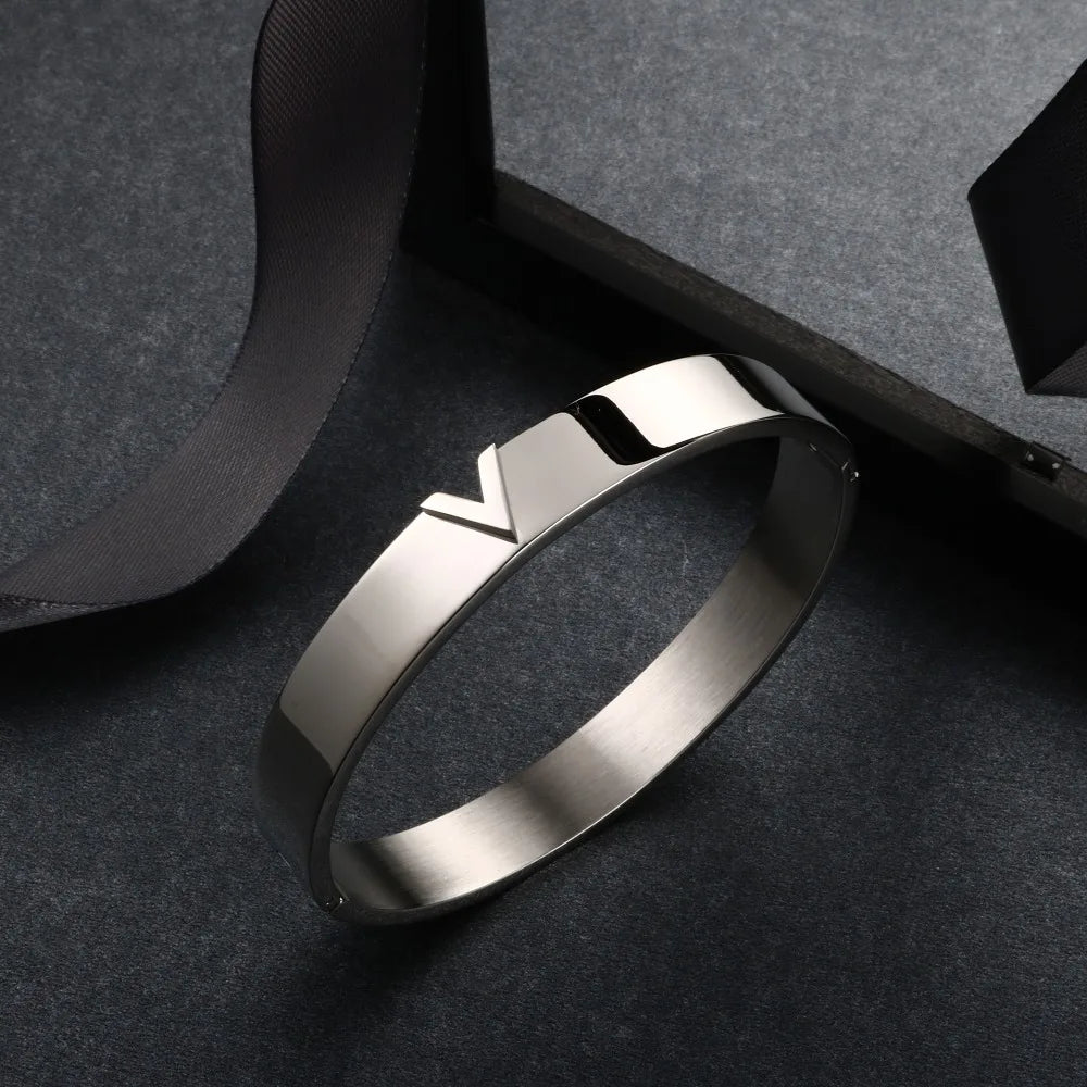 Conjunto Vivace: Bracelete + Anel (Banhados a Ouro 18K)