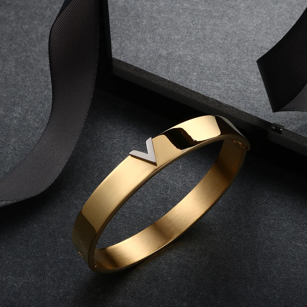 Conjunto Vivace: Bracelete + Anel (Banhados a Ouro 18K)