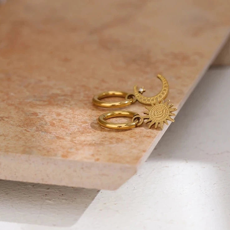 Brinco Argola Sol e Lua (Banhado a Ouro 18K)