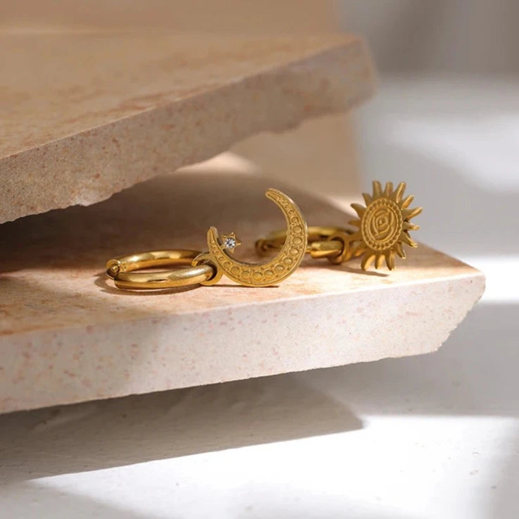 Brinco Argola Sol e Lua (Banhado a Ouro 18K)