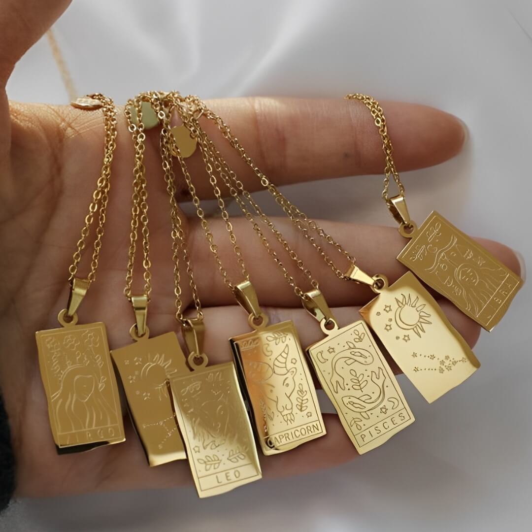 Coleção Zodíaco - Colares com Pingentes dos Signos (Banhado a Ouro 18K)