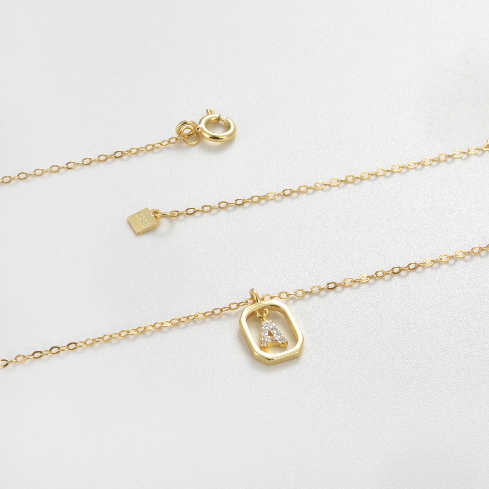 Colar Iniciais Zircônia (Banhado a Ouro 18K)