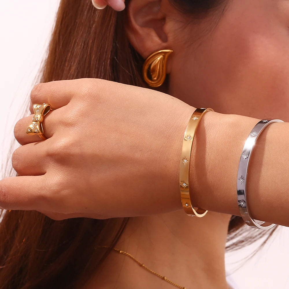 Bracelete Minimalista Louise Zircônia (Banhado a Ouro 18K)