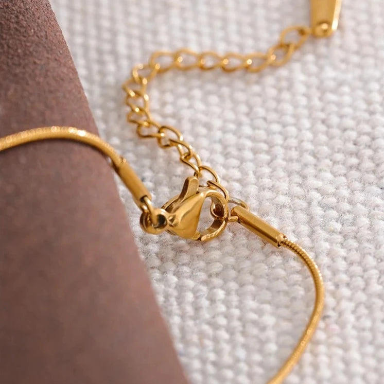 Colar Laço (Banhado a Ouro 18K)