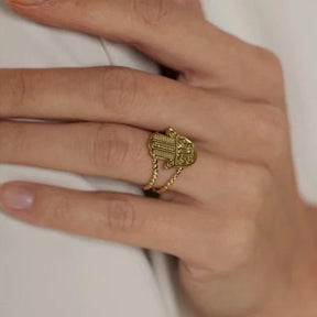Anel Hamsá Mão de Fátima (Banhado a Ouro 18K)